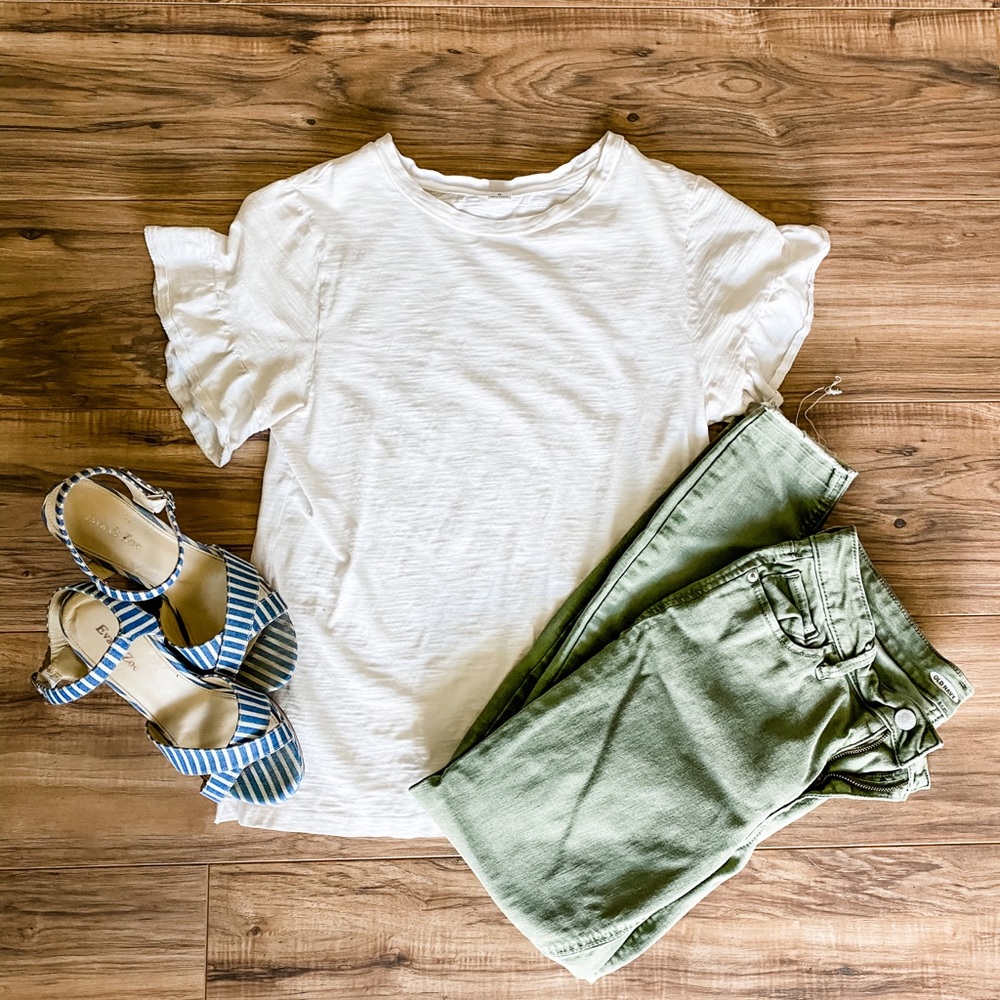 Old Navy ruffle sleeve tee shirt